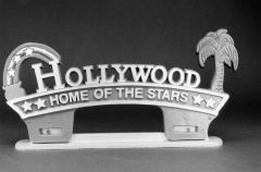 Topper Hollywood Home of the Stars